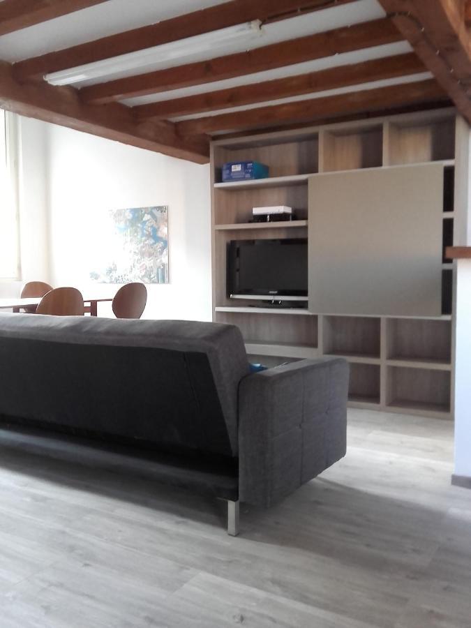 Apartment Boulevard Boues *