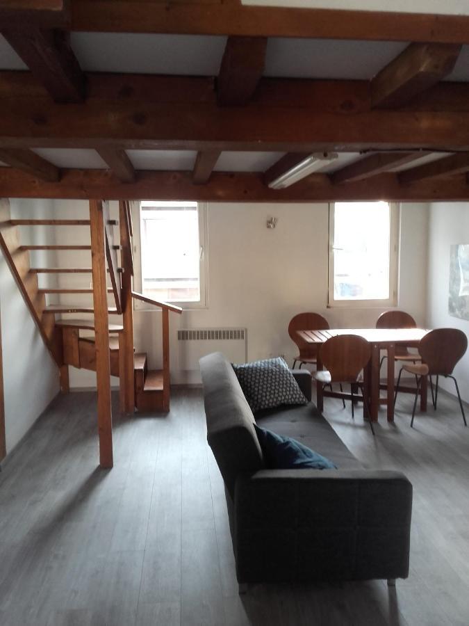 Boulevard Boues Apartment *